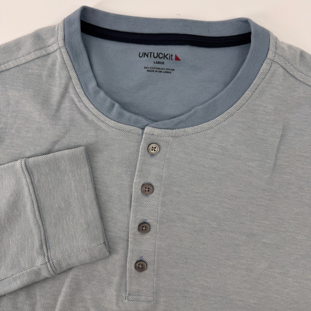 UNTUCKit Henley Shirt Mens Large Light Blue Cascudo Long Sleeve Pique 41662
